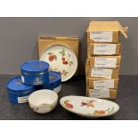 Royal Worcester Evesham melon dishes x6 and 3 x Royal Worcester Butterfly nut dishes