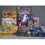 Board games including cluedo harry potter edition, trivial pursuit, growing crystals. 9