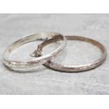 2 sterling silver nicely etched bangles, 15.4g