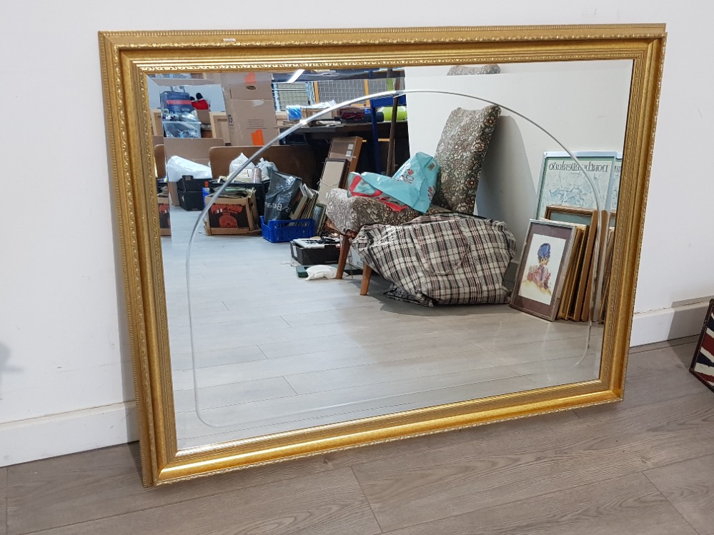 Large gilt framed overmantle mirror, 114x92cm