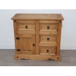 Corona chest of drawers fitted with 4 drawers and below cupboard 92x44cm, height 84cm