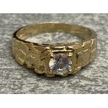 9ct Gold gents ring with single large white stone 4.7g gross size R