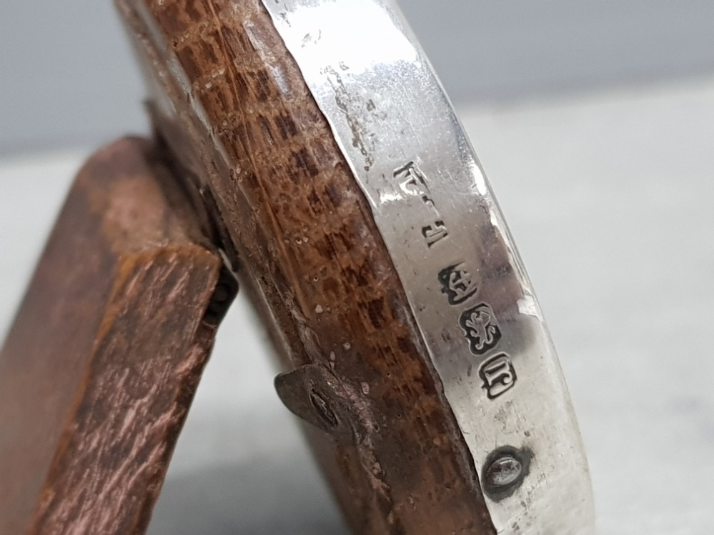 Minature circular shaped silver and wooden photo frame, silver hallmarked Birmingham dated 1916 - Image 3 of 3