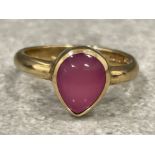 Ladies 9ct gold Pink agate Pear shaped ring. Size M1/2 - 3.8g