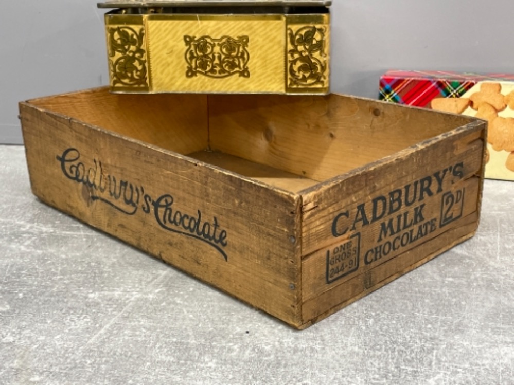 Various vintage tins including Quality street and Cadbury’s milk chocolate wooden crate - Bild 2 aus 3