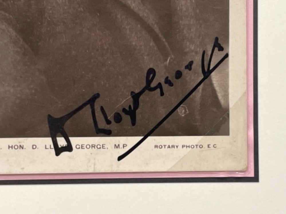 Autograph - David Lloyd George (1863-1945) Prime Minister signed postcard - Image 3 of 4