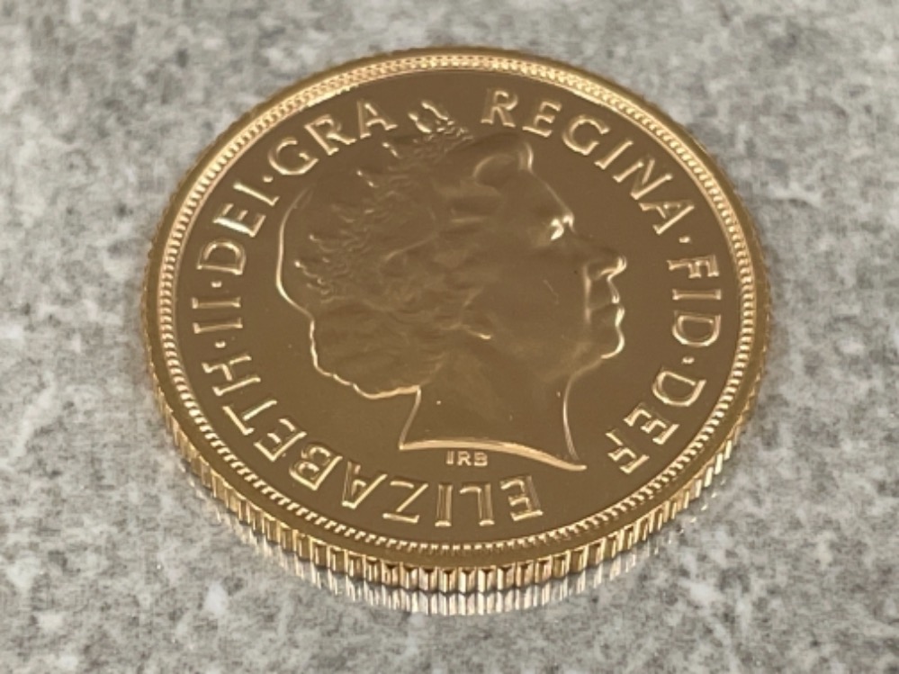 22ct gold 2014 full sovereign coin unc - Image 2 of 2