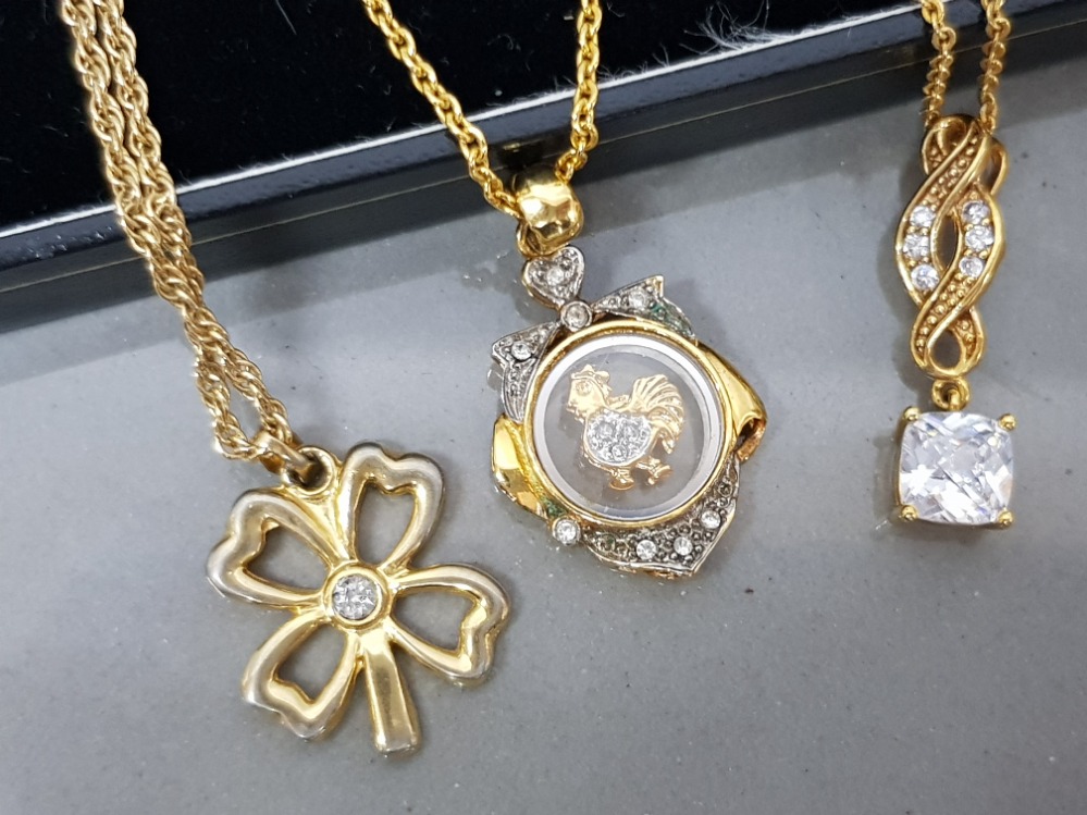 3 gold plated pendants set CZ and chains (total 15.4g) - Image 2 of 3