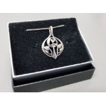 Silver floral Rennie Mackintosh pendant & chain 3.2g