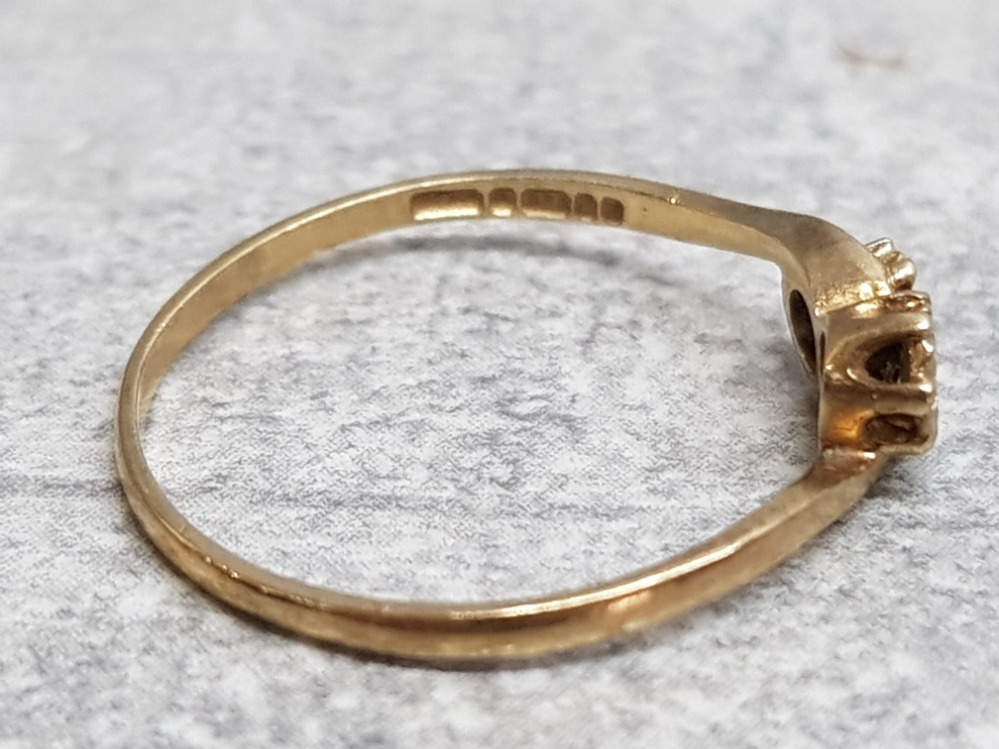 9ct yellow gold diamond twist ring, 0.91g, size N - Image 2 of 2