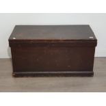 Large vintage wooden tool chest with twin metal handles 96x49, Height 50