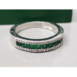 Silver green & white CZ band ring size T, 4.9g