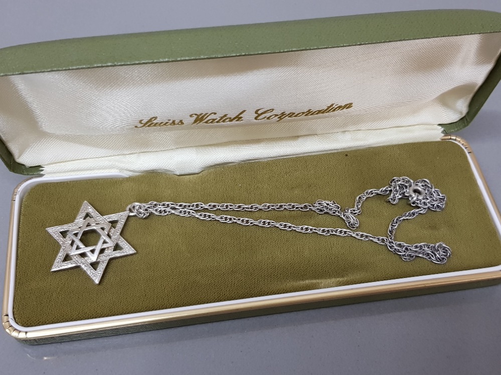 Silver star of David pendant and chain 10.2g