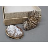 Silver rose cameo broach & filigree butterfly broach, 12.4g total