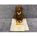 Steiff Bear 661914 “The 2005 Bear” in good condition with tags attached and bag