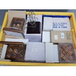 Box of vintage wooden puzzles inc the fence, Devils staircase, window pain etc