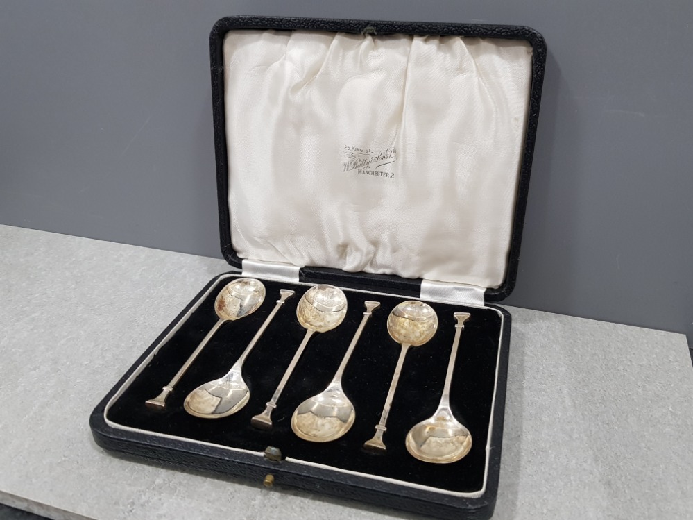 George V set of 6 sterling silver spoons in presentation case, William Suckling Ltd, Birmingham,