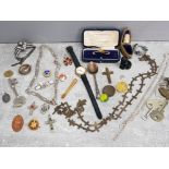 Tray of miscellaneous costume jewellery watches and gold plated monkey bar brooch and white metal