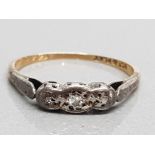 9k gold and platinum diamond ring, size K, 1.2g