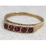 9k yellow gold ruby ring, size R, 1.7g gross