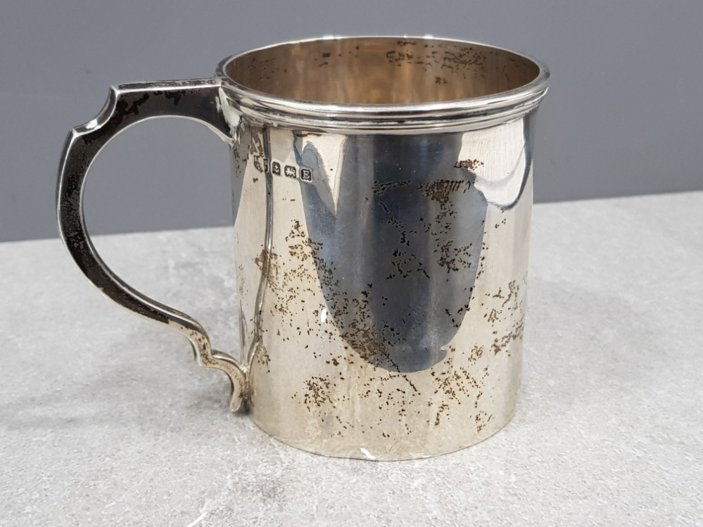 George V sterling silver mug, S. Blanckensee + sons Ltd., Birmingham, 1930, 102.3g, 7.5cm tall - Image 2 of 2