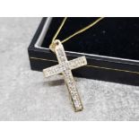 9ct gold cross & chain, 1.8g gross