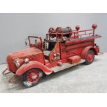 1930s red fire engine scaled model, 34cm
