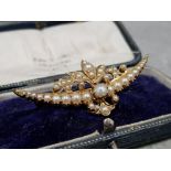 Ladies 18ct yellow gold ornate pearl brooch in box, 9.3g gross