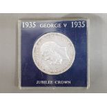 1935 George V jubilee crown coin, uncirculated in original case