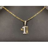 Ladies 9ct gold Figaro chain and CZ No1 mum pendant