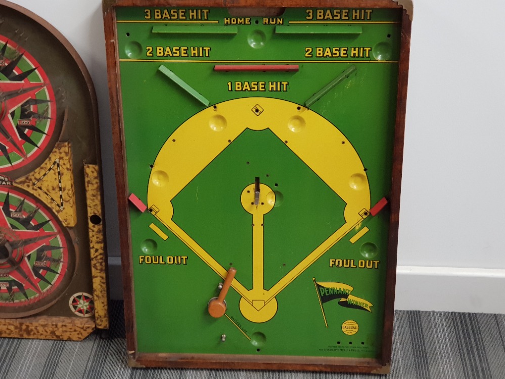 Vintage wooden framed tin baseball game Pennant Winner together with Lindstroms Gold Star - Bild 2 aus 3