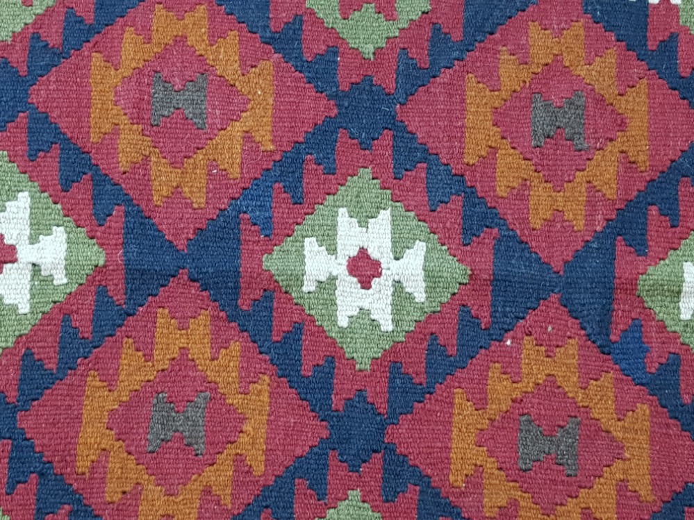 Afghan Maimana kilim fringed rug, 126x84cm - Image 3 of 3