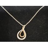 Silver two tone pendant on chain, 4.5G