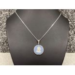 Ladies silver Cameo pendant and silver chain