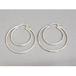 Pair of silver hoop earrings 6G