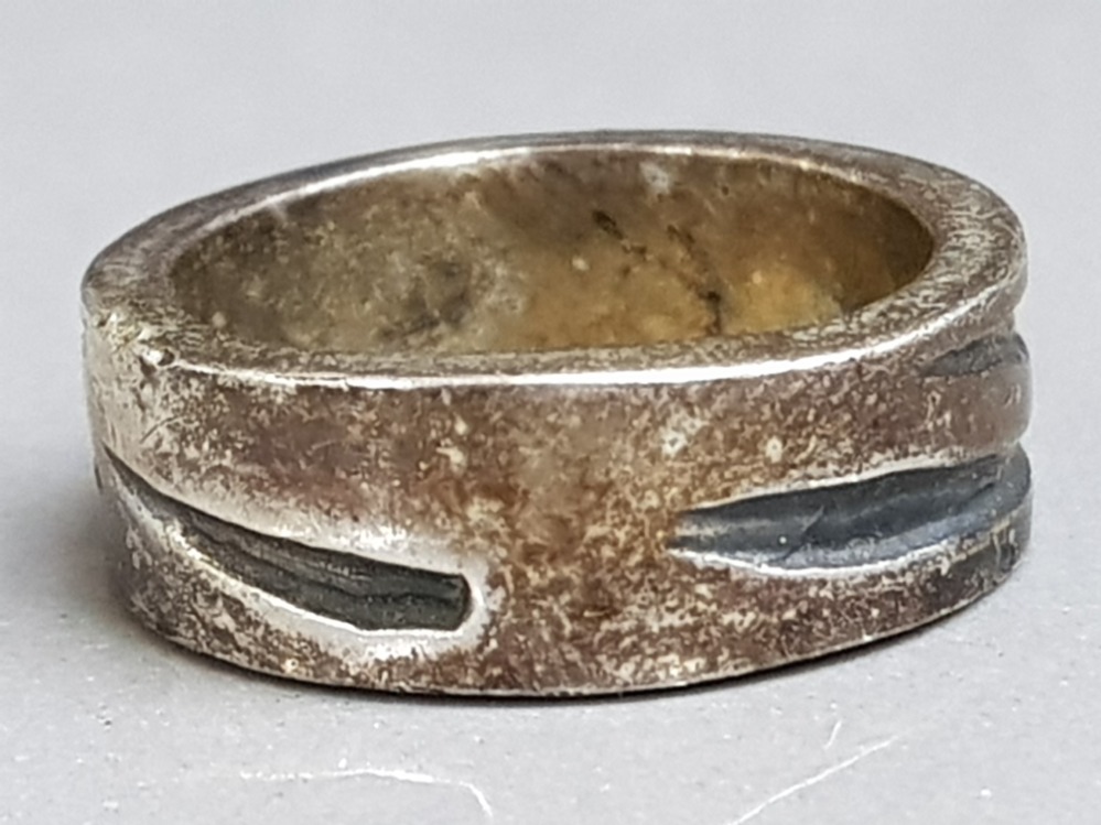 Silver heavy band ring, size P, 10.8G - Image 2 of 2