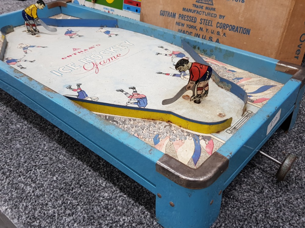 Boxed vintage tin Gotham ice hockey game with players together with Action Baseball - Bild 2 aus 2