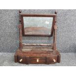 Early Victorian toilet mirror fitted with 3 drawers