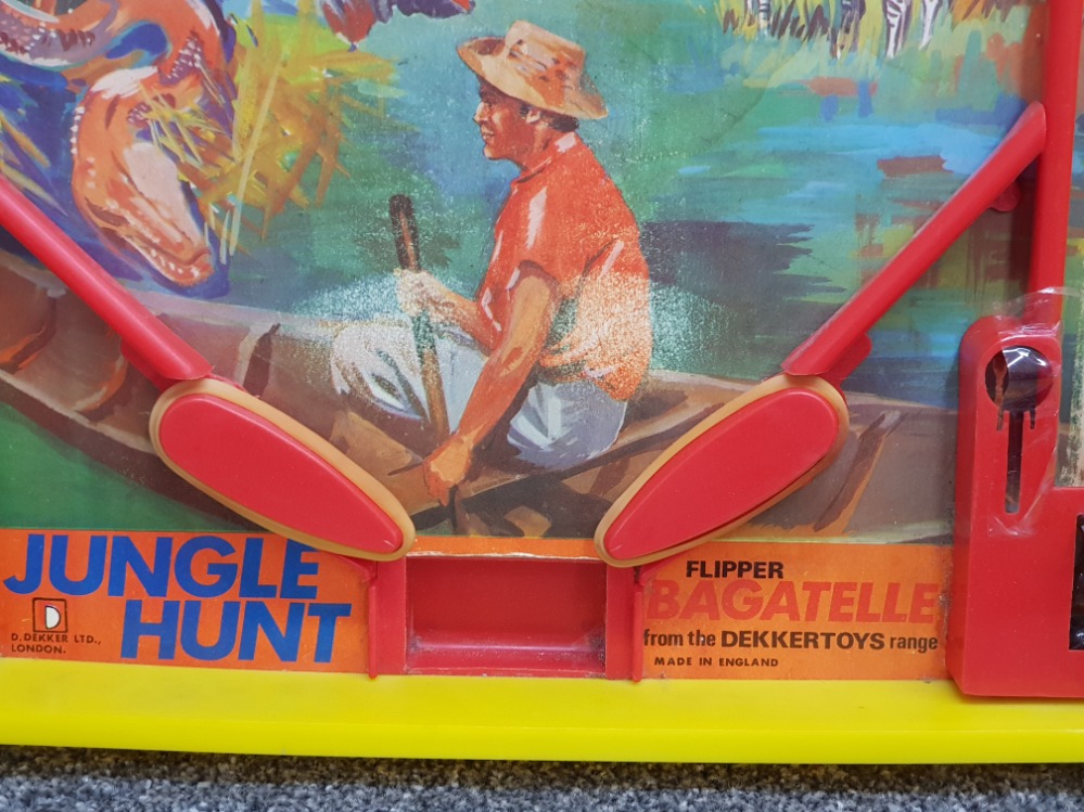 Vintage Flipper bagatelle game "jungle hunt" from the dekkertoys range plus one other "monza 1000 - Image 2 of 3