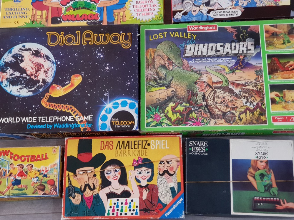 12 boxed vintage games including 2x Waddingtons titles Lost Valley Dinosaurs & Dial Away etc - Image 2 of 3