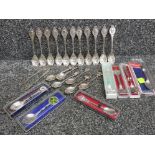 Box containing 24 silver plated collectors spoons including Charles & Diana set 6 and cased