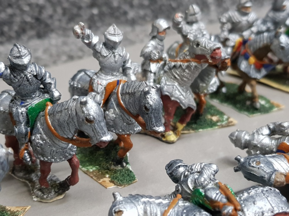 13 metal hand painted wargame minatures, medieval knights - Image 2 of 2