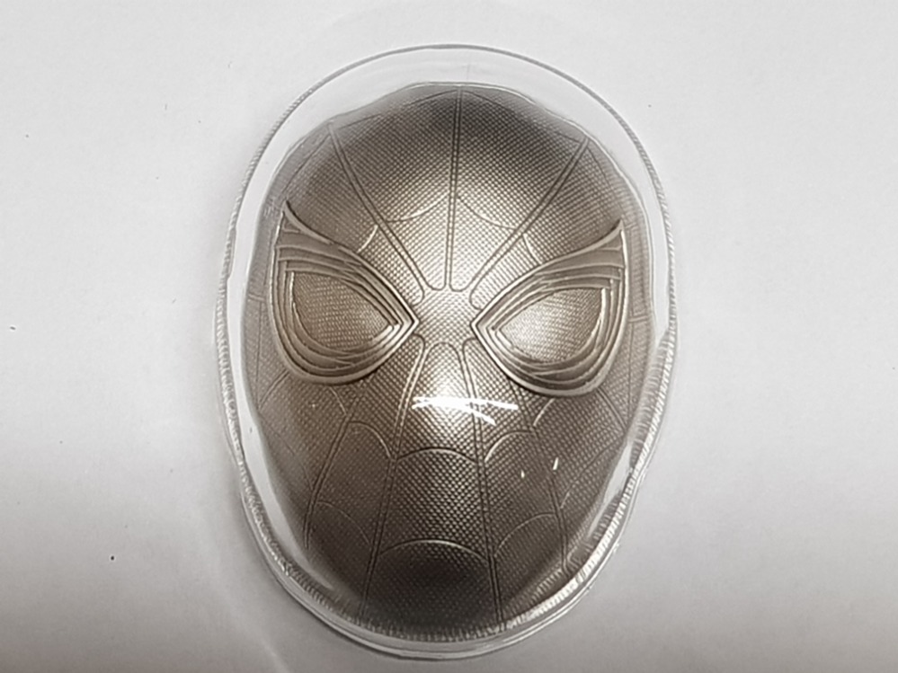 Marvel Avengers 2OZ .999 fine silver 5 Dollars collectible coin, spiderman, with original case - Image 2 of 3