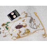 Bag of gold plated costume jewellery studs, brooches, necklaces, pendants