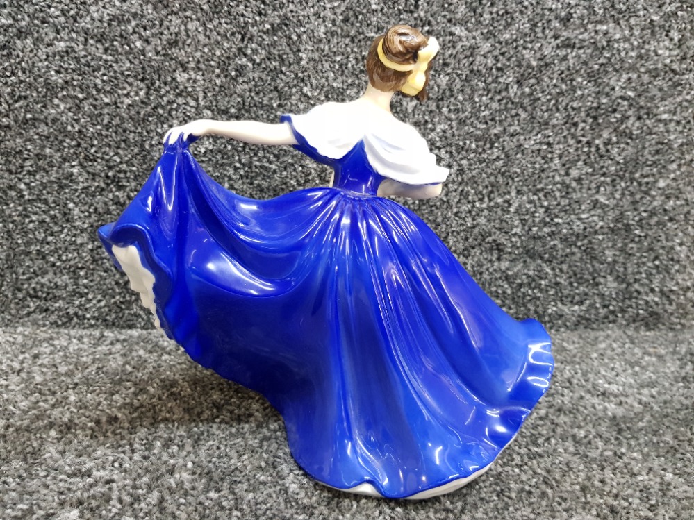 Royal Doulton lady figure Elaine HN 2791. - Image 2 of 3