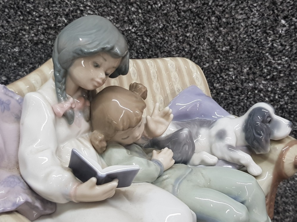 Lladro 5735 "Big sister" in good condition - Image 2 of 3