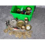 Box of mixed brass & metal ware ( mainly brass)