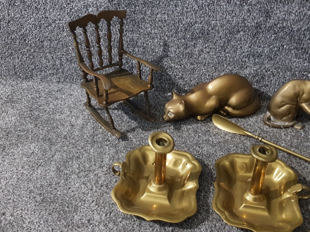 Brass items to include cat sculptures, a pair of chambersticks, shoe horn etc. - Image 2 of 3