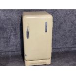 Vintage LEC fridge freezer in cream. (112cms x 60cms) in good working order