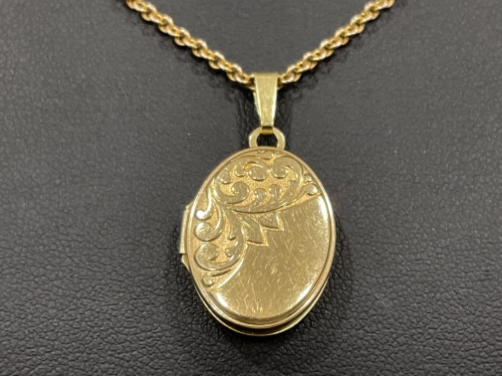 9ct gold oval locket pendant and 20” chain (7.1g) - Bild 2 aus 2